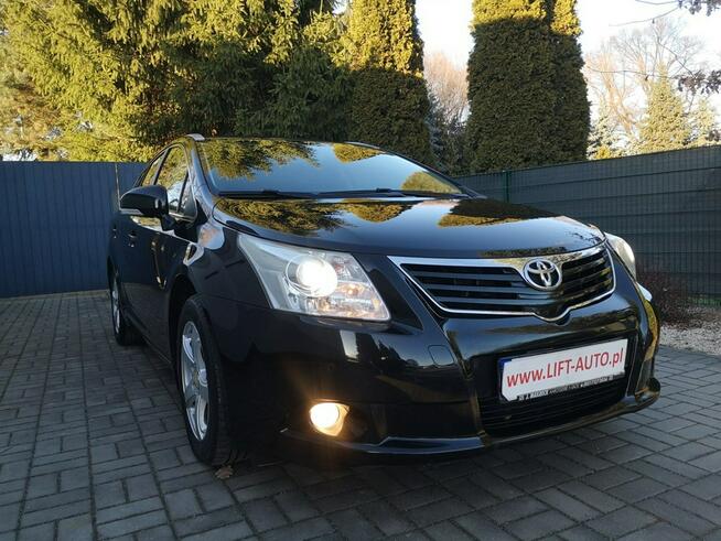 Toyota Avensis 2.0 D-4D 126KM Nav Kamera Klimatron Isofix Temp Parktron Alu Gwarancja