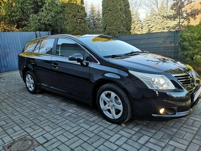 Toyota Avensis 2.0 D-4D 126KM Nav Kamera Klimatron Isofix Temp Parktron Alu Gwarancja
