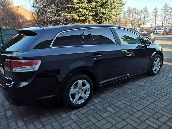 Toyota Avensis 2.0 D-4D 126KM Nav Kamera Klimatron Isofix Temp Parktron Alu Gwarancja