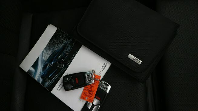 Audi A5 Coupe 2,0 TFSI QUATTRO S tronic-Bogate Wyposażenie -Niski Przebieg