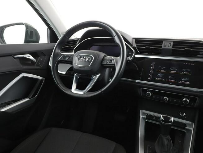 Audi Q3 4x4 S-tronic full LED navi virtual cocpit klima auto grzane fotele czu