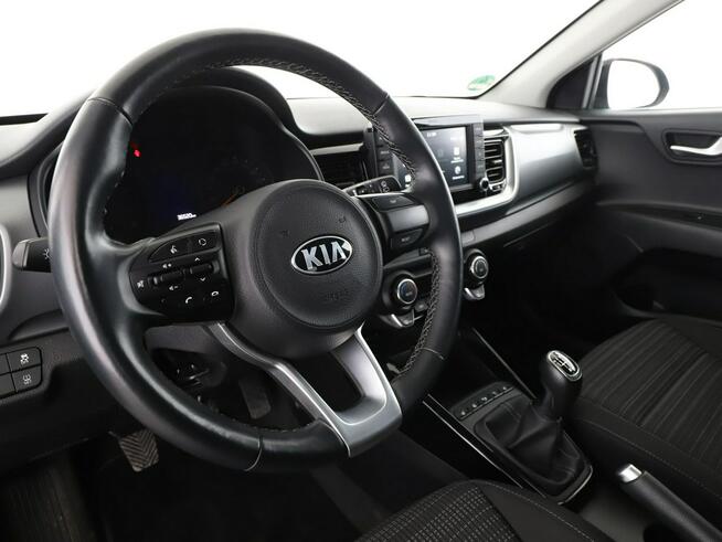 Kia Stonic FV23% niski przebieg grzane fotele+kier. klima-auto. tempomat PDC