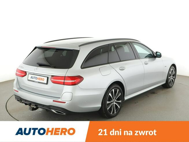 Mercedes E 200 PHEV full LED navi skóra/alcantara kamery duże virtuale