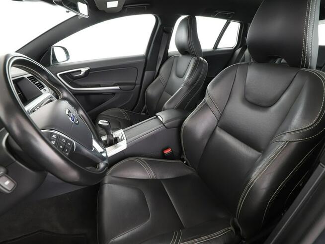 Volvo V60 Linje Svart D2 skóra navi PDC grzane fotele hak