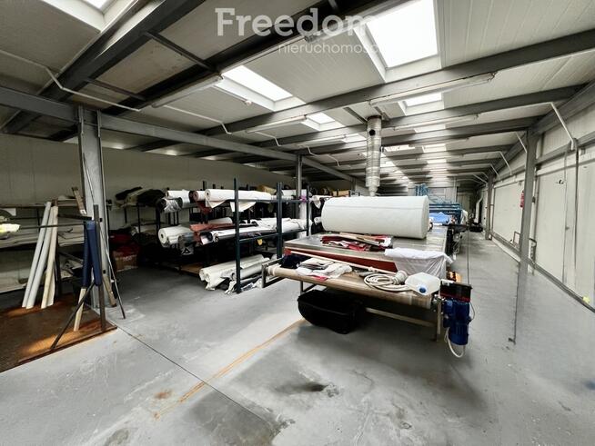 Funkcjonalny budynek produkcyjno-handlowy