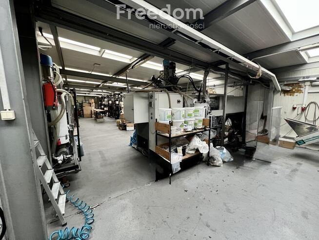 Funkcjonalny budynek produkcyjno-handlowy