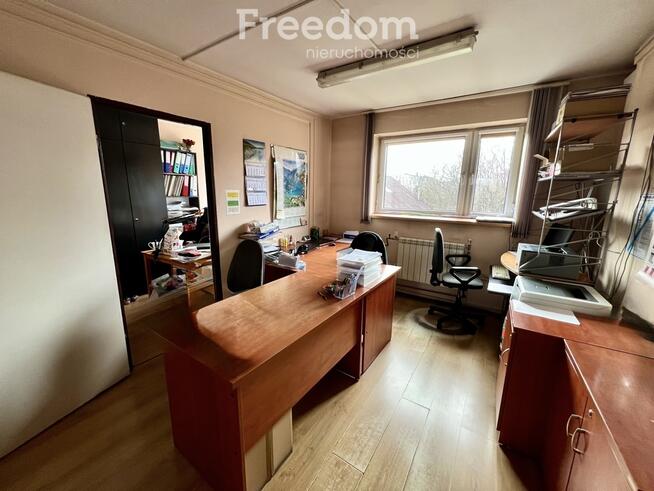 Funkcjonalny budynek produkcyjno-handlowy