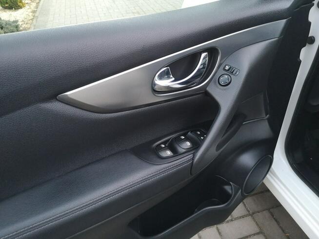 Nissan Qashqai 1.332 140KM Led Tempomat Nawi Kamera Salon Pl Serwis wersja N-Connecta