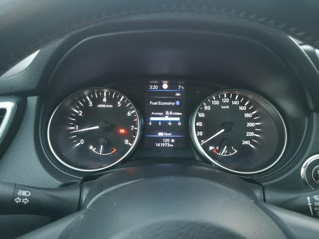 Nissan Qashqai 1.332 140KM Led Tempomat Nawi Kamera Salon Pl Serwis wersja N-Connecta