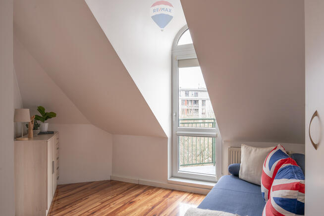 KLIMATYCZNE, JASNE, CICHE, AŻ 46 M2 PO PODŁODZE