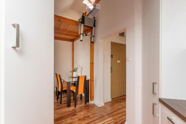 KLIMATYCZNE, JASNE, CICHE, AŻ 46 M2 PO PODŁODZE