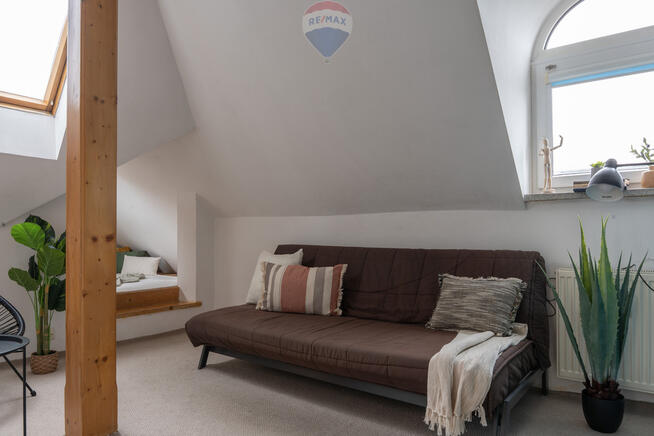 KLIMATYCZNE, JASNE, CICHE, AŻ 46 M2 PO PODŁODZE