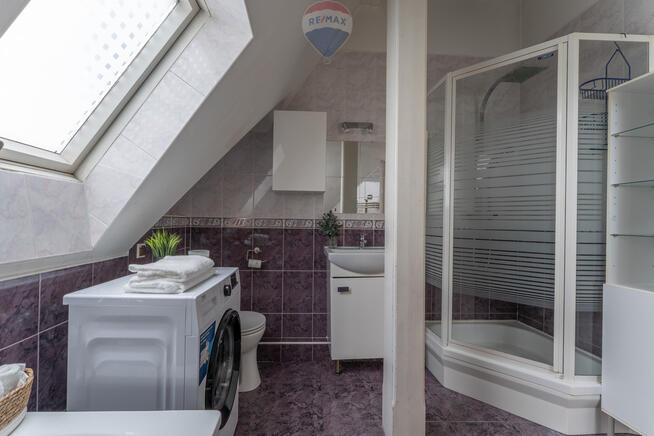 KLIMATYCZNE, JASNE, CICHE, AŻ 46 M2 PO PODŁODZE