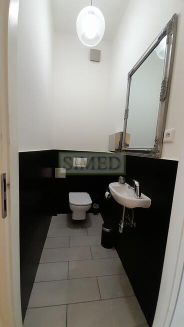 Parter, witryny, ogródek zabytkowa kamienica