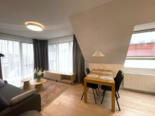 *2 pokoje z mp- Panieńska 3, Old Nova