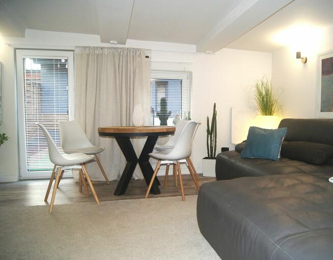 Dwa niewielkie domy na działce 3,3 ar w Sieradzu