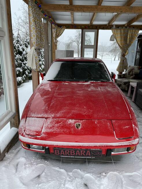 PORSCHE 924