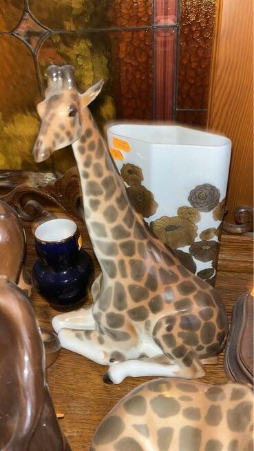Żyrafa Łomonosow z Rosyjskiej wytwórni porcelan