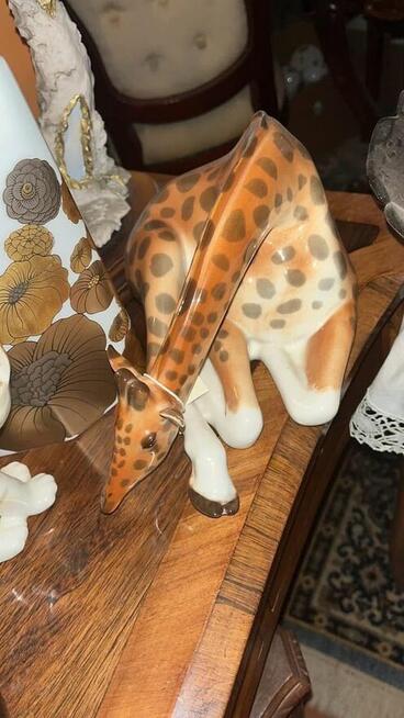 Żyrafa Łomonosow z Rosyjskiej wytwórni porcelan