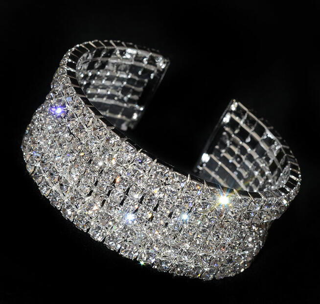 Nowa piękna bransoletka Bangle 7 rzędów cyrkonii