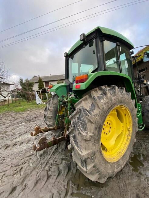 Ciągnik John Deere 6110