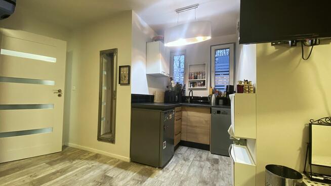 Dwa niewielkie domy na działce 3,3 ar w Sieradzu