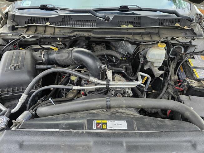 Dodge RAM Dodge ram 1500 4x4 5.7 hemi LPG 2016r.