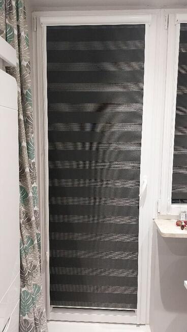 Komplet rolet dzień-noc w kasecie + moskitiery