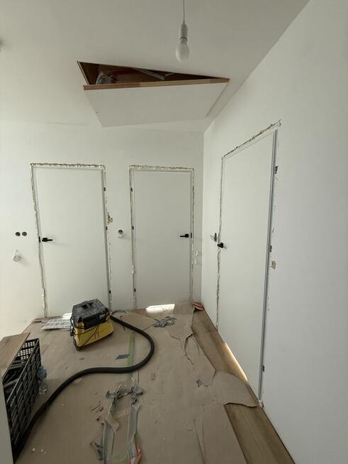 Złota rączka - podejmę się drobnych prac, napraw.