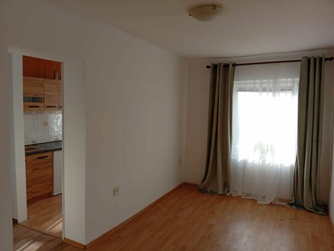 Kawalerka gotowa do zamieszkania. Świetna lokalizacja.