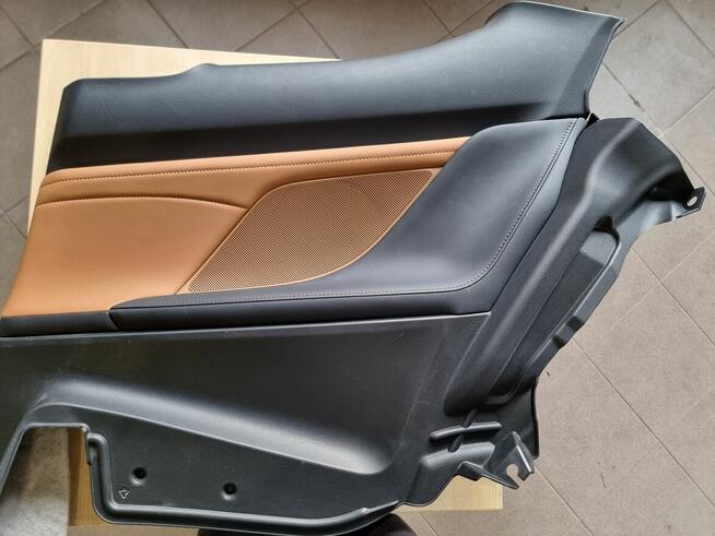 Lexus RC Boczek Drzwi Tył Prawa Strona Beżowy Flaxen