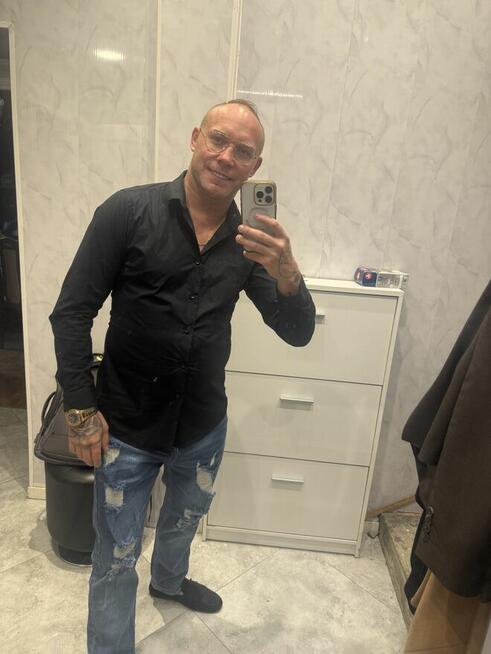 Gentelmen szuka Ładnej fajnej Pani