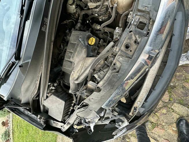 Opel Corsa 2010 uszkodzony