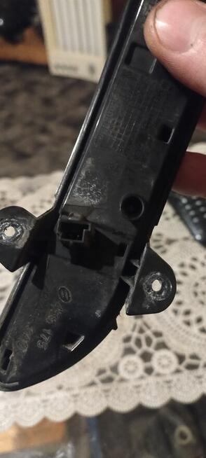 Sprzedam kierunkowskaz lusterka w 221 mercedes