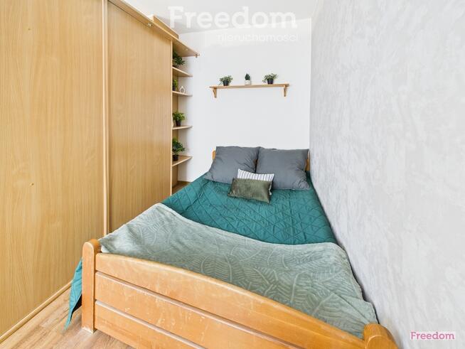 Kawalerka podzielona na salon i sypialnię- Północ