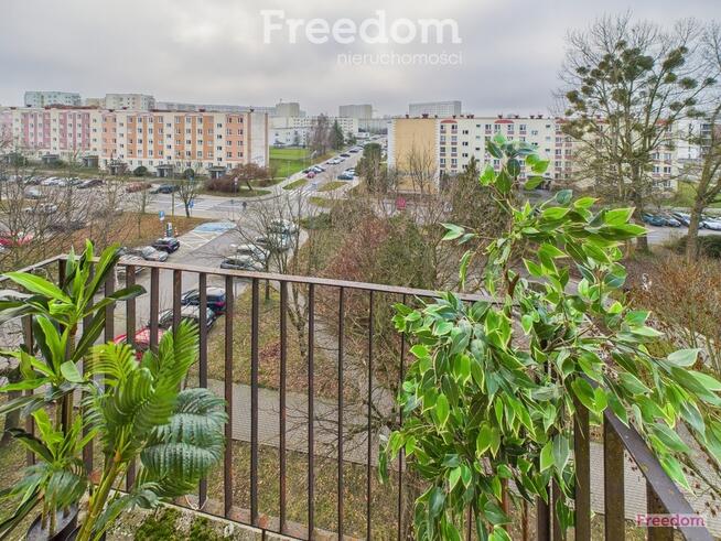 Kawalerka podzielona na salon i sypialnię- Północ