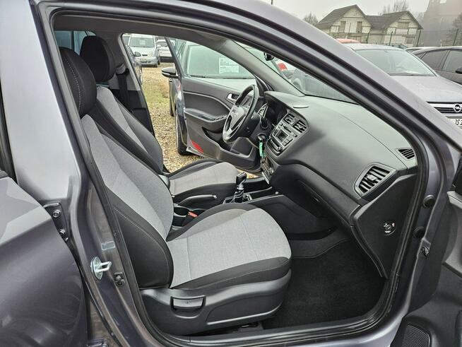 Hyundai i20 Opłacony Zadbany Serwisowany Bogaty Full Led 1 Wł Po Serwisie