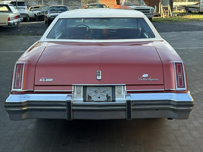 Oldsmobile Cutlass Supreme 1977 – Rocket 350 V8 T-Tops