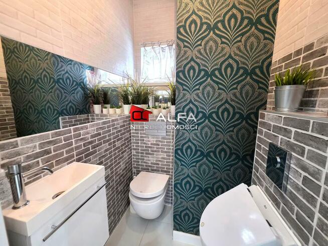 Dom Żarów, Żarów