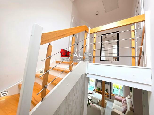 Dom Żarów, Żarów