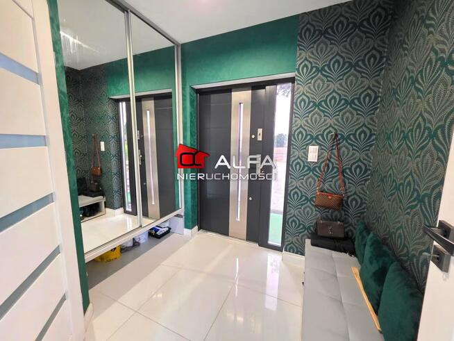 Dom Żarów, Żarów