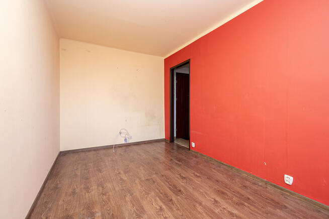 Na sprzedaż dwupokojowe mieszkanie z balkonem 47m2