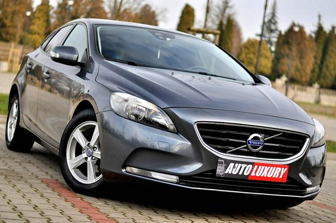 Volvo V40 1,6 HDi 115Km Ledy Digital Navi City Kamera Klimatronik