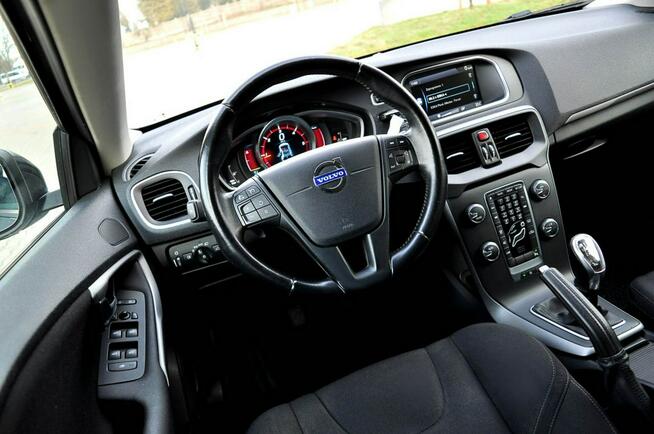 Volvo V40 1,6 HDi 115Km Ledy Digital Navi City Kamera Klimatronik