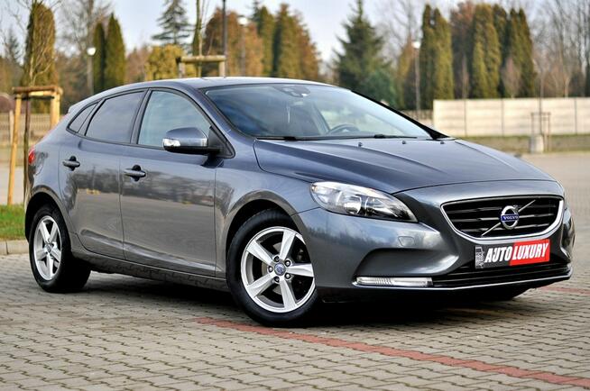 Volvo V40 1,6 HDi 115Km Ledy Digital Navi City Kamera Klimatronik