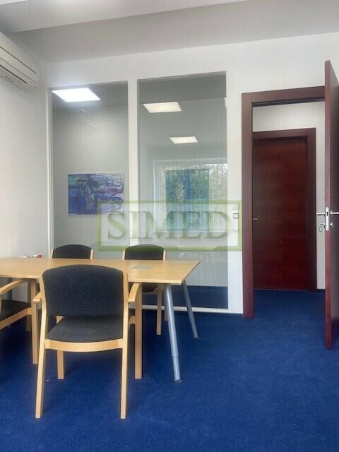 Biurowiec,parking, dostęp24,ochrona,światłowód