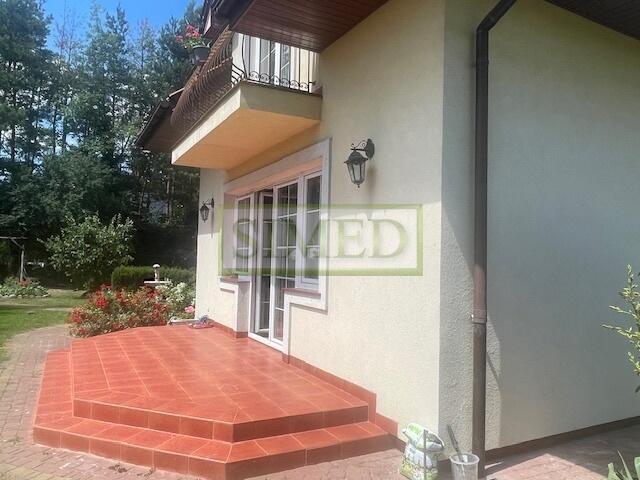 Dom z dużą działką i ogrodem , Centrum Łomianek