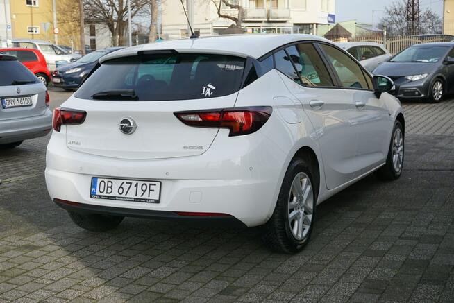 Opel Astra zarejestrowany, ubezpieczony