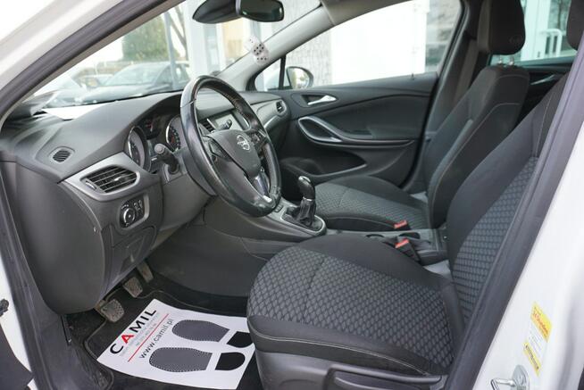 Opel Astra zarejestrowany, ubezpieczony