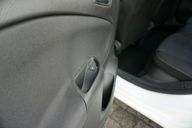 Opel Astra zarejestrowany, ubezpieczony